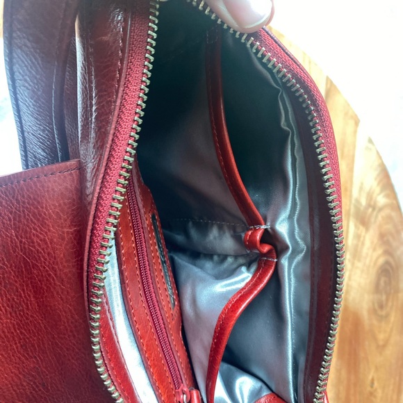 Kenneth Cole New York Handbag - Picture 6 of 7